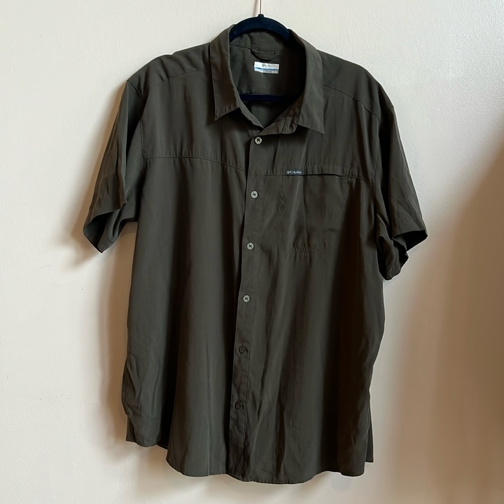 Columbia button down short sleeve shirt XL NWOT